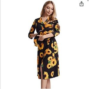 Sunflower Maternity Robe and Matching Receiving Blanket/Swaddle Set NWT